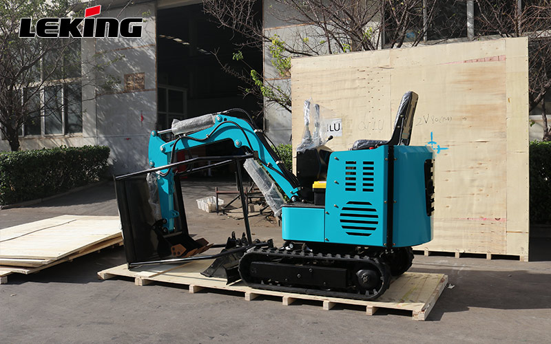 LeKing Machinery sent a batch of KV12 mini excavators to Italy
