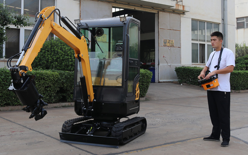 A batch of remote control excavators from LeKing Machinery are exported to Germany
