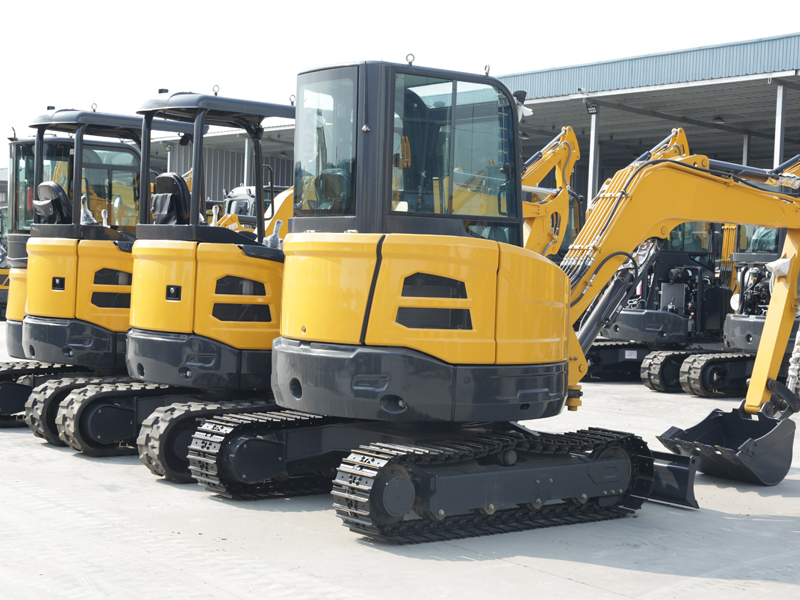 How to choose a cost-effective small excavator.jpg