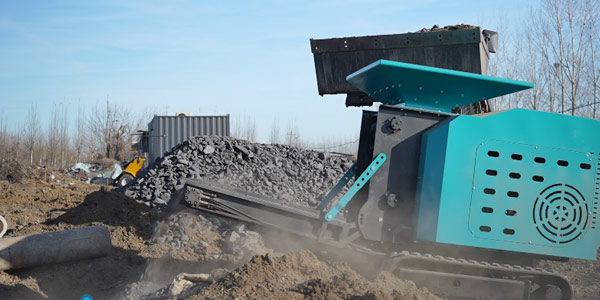 Stone crusher actual operation video